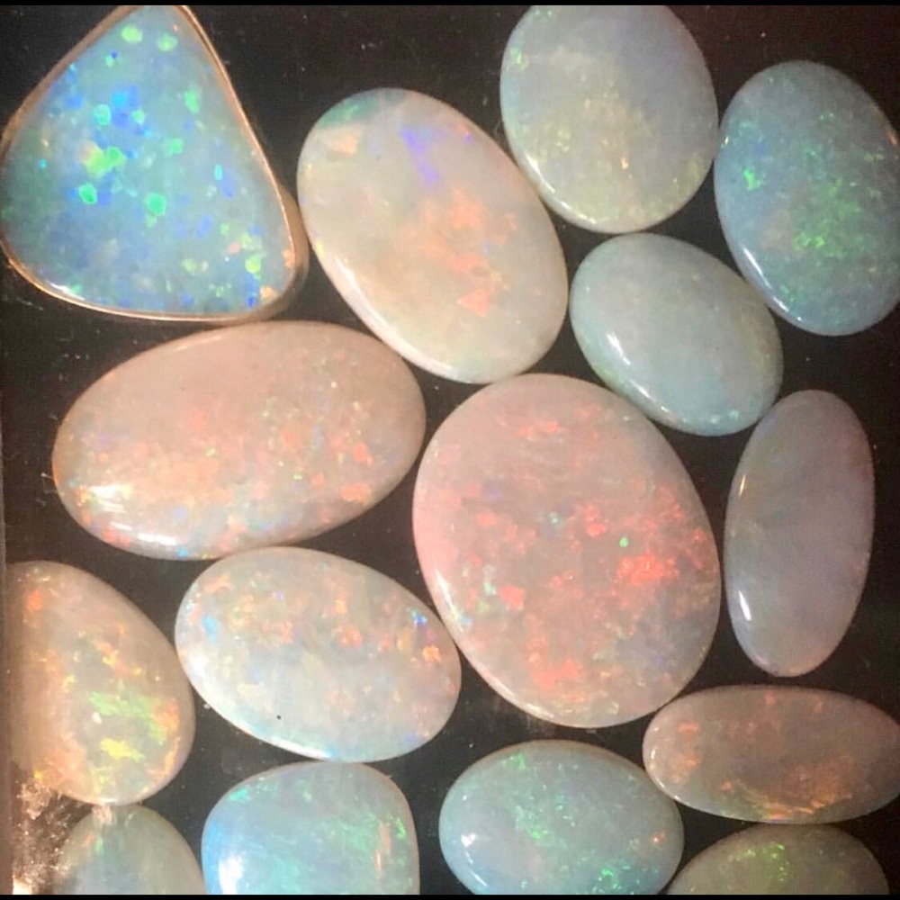 Meet your Posher, Danielle ALL offers welcome! - Picture 8 of 8